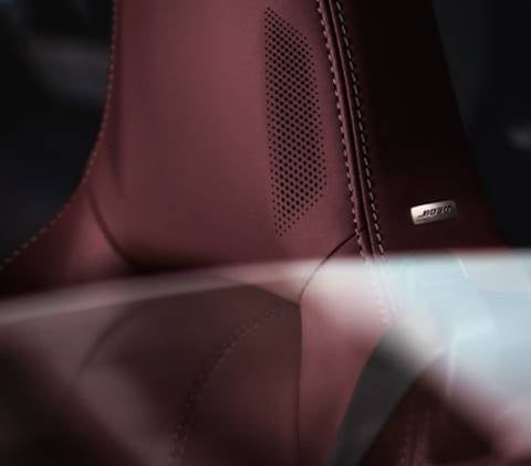 9-Speaker Bose Sound System