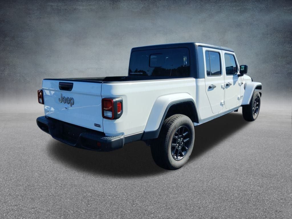 2023 Jeep Gladiator Overland