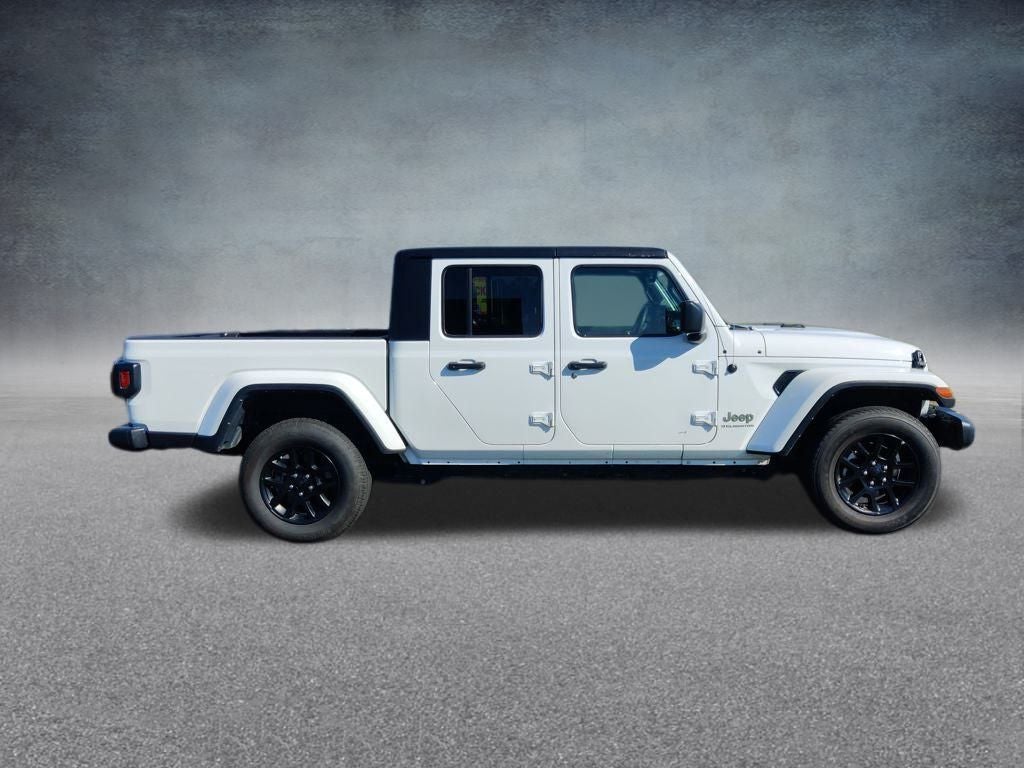 2023 Jeep Gladiator Overland