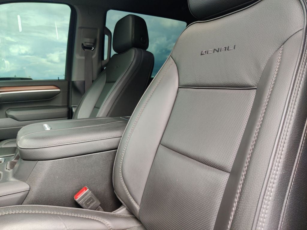 2025 GMC Sierra 3500HD Denali