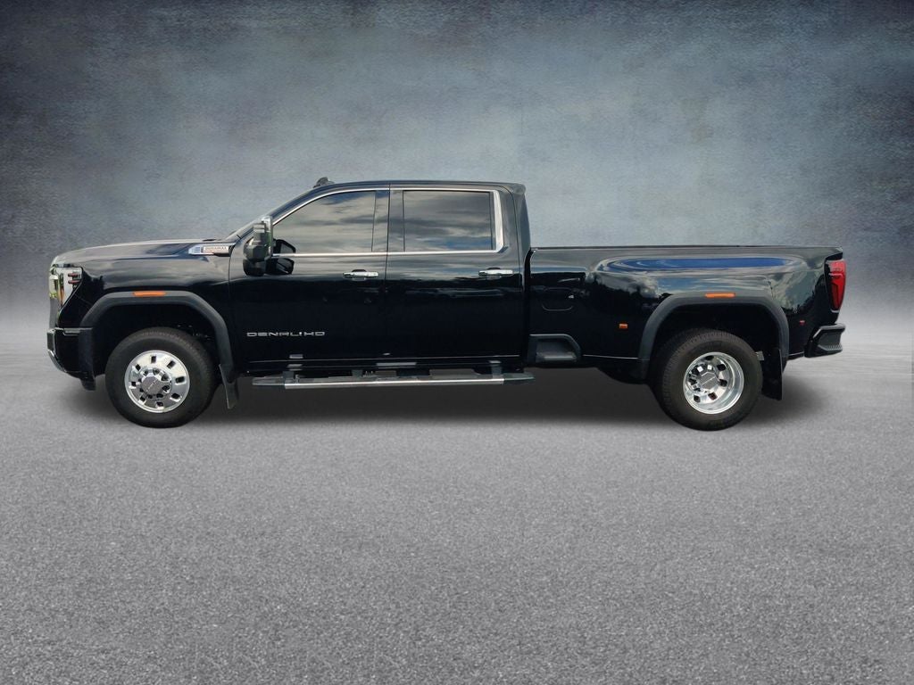 2025 GMC Sierra 3500HD Denali