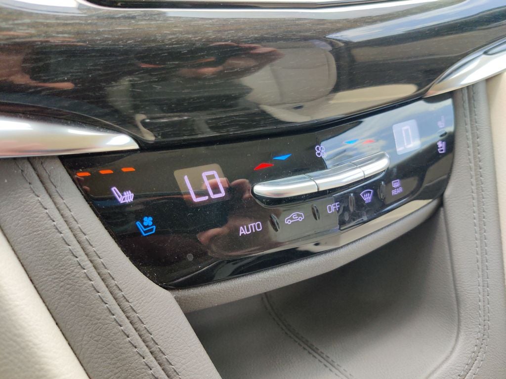 2020 Cadillac XT6 Premium Luxury