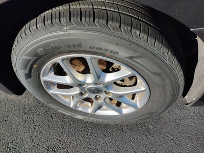 2023 Chrysler Voyager LX