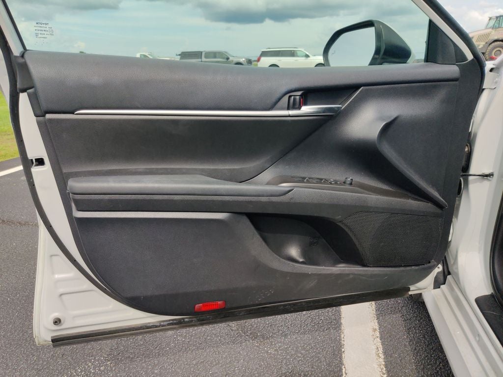 2023 Toyota Camry Hybrid LE