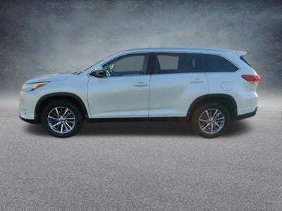 2019 Toyota Highlander Base