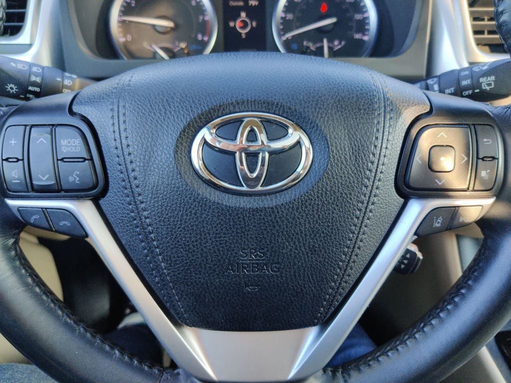 2019 Toyota Highlander Base