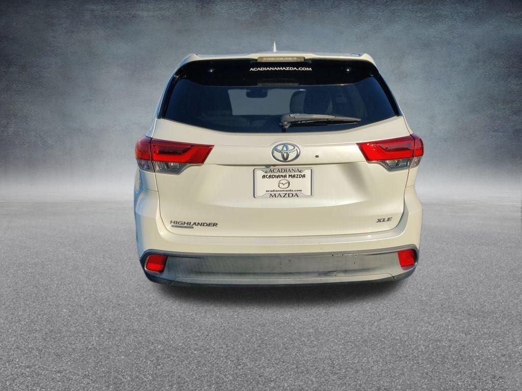 2019 Toyota Highlander Base