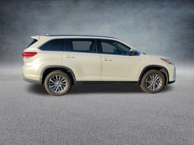 2019 Toyota Highlander Base