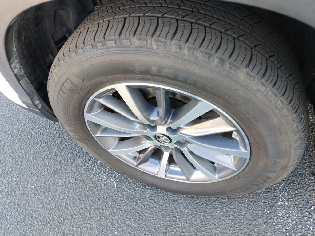 2019 Toyota Highlander Base