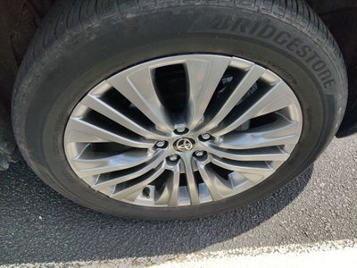 2023 Toyota Venza XLE