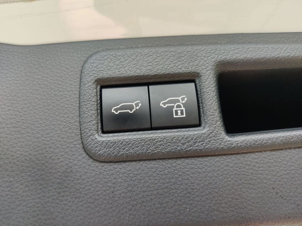 2023 Toyota Venza XLE