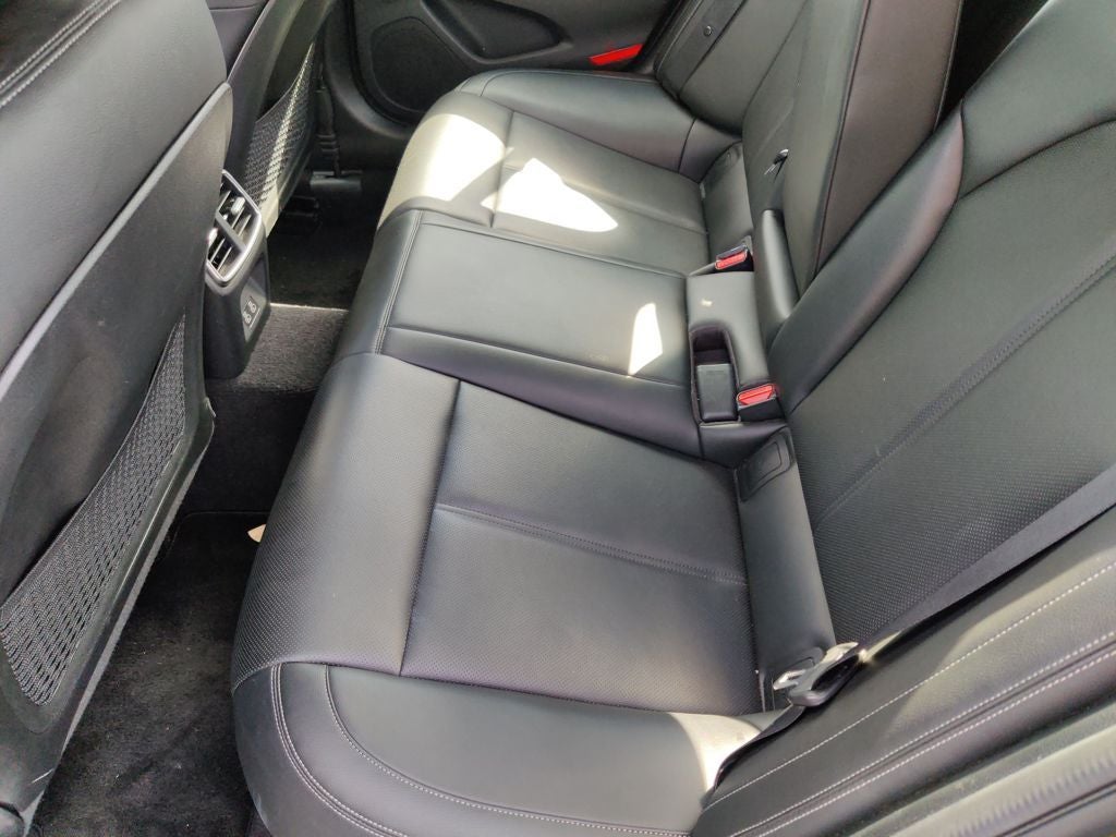 2024 Genesis G70 2.5T