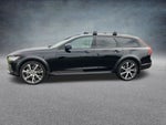 2025 Volvo V90 Cross Country B6