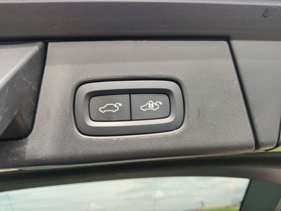 2025 Volvo V90 Cross Country B6